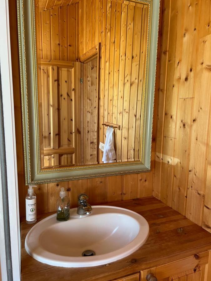 אקורירי Summerhouse Vaglaskogur מראה חיצוני תמונה